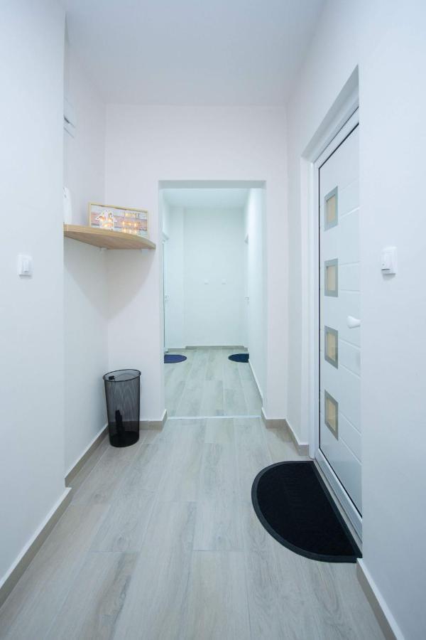 Cvetni Trg Hotel Belgrade Luaran gambar
