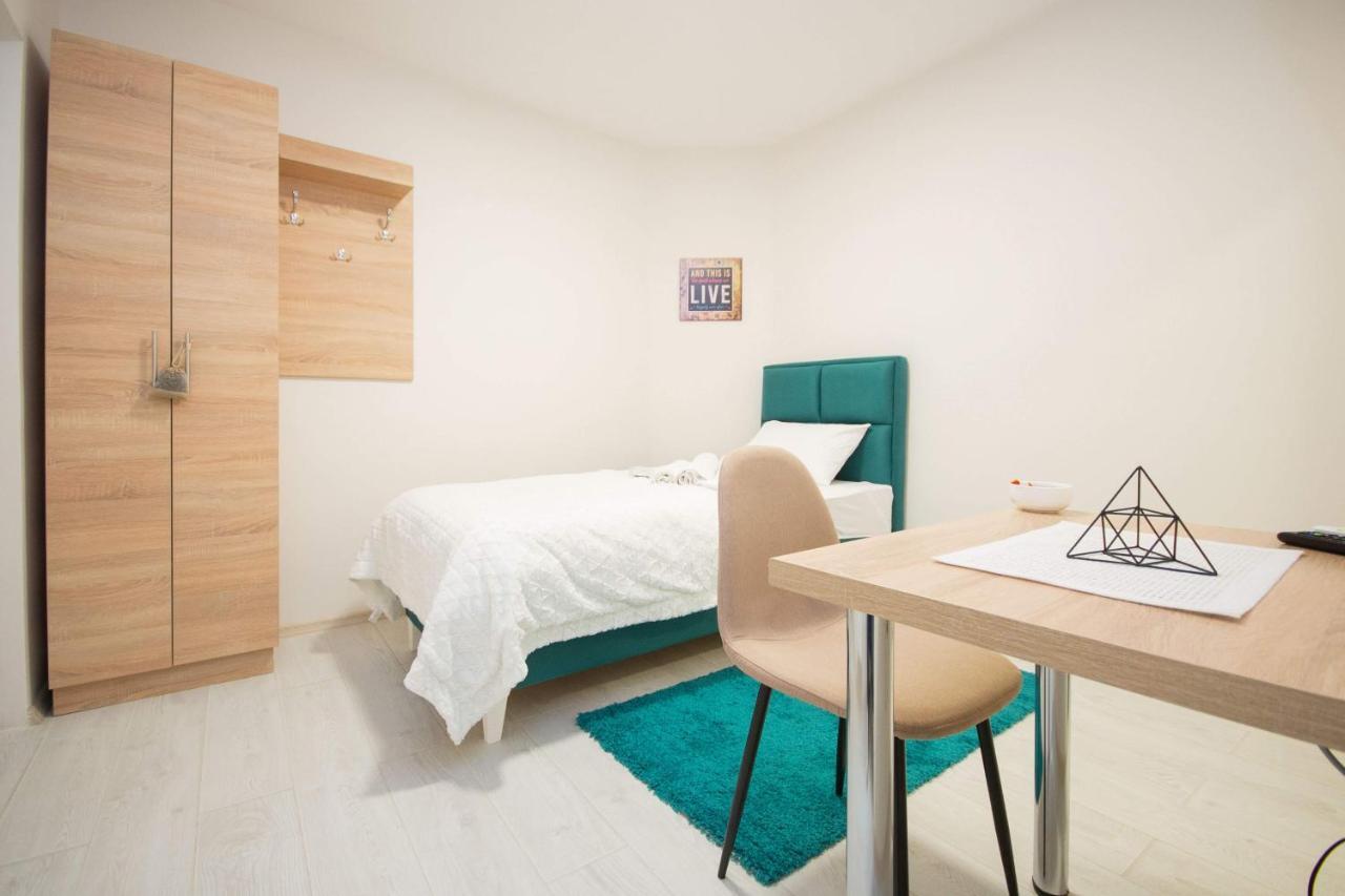 Cvetni Trg Hotel Belgrade Luaran gambar
