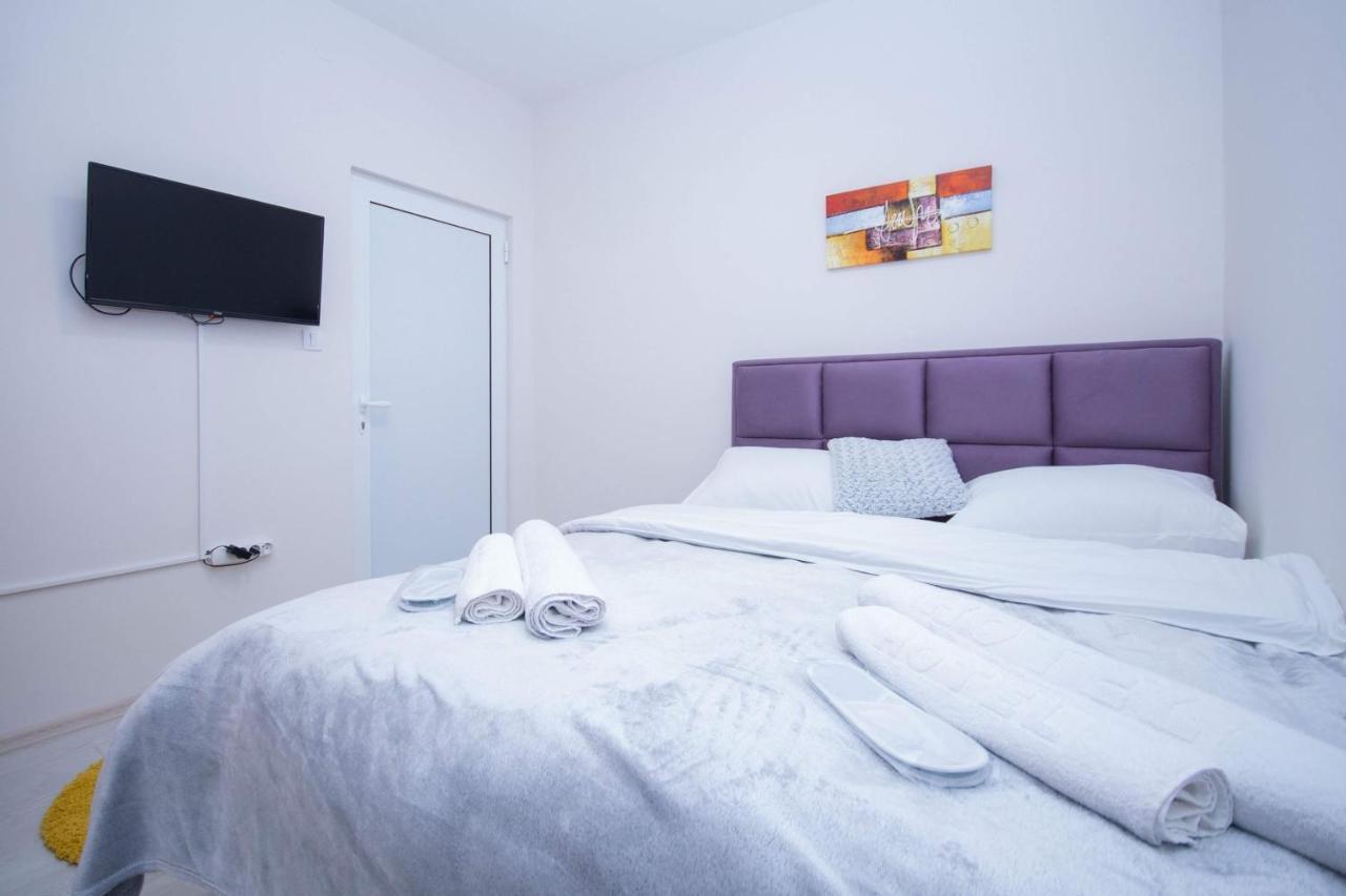 Cvetni Trg Hotel Belgrade Luaran gambar