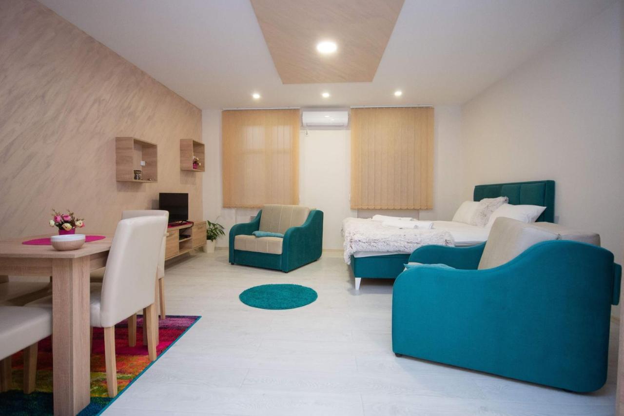 Cvetni Trg Hotel Belgrade Luaran gambar