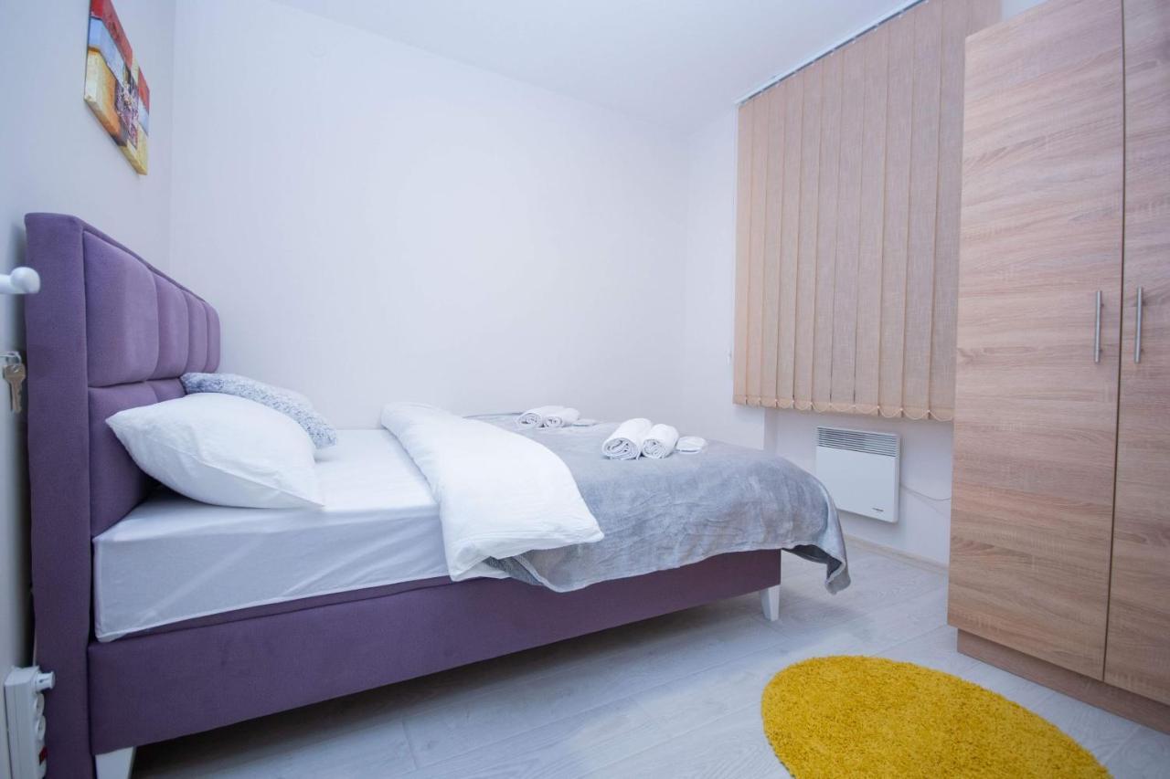 Cvetni Trg Hotel Belgrade Luaran gambar